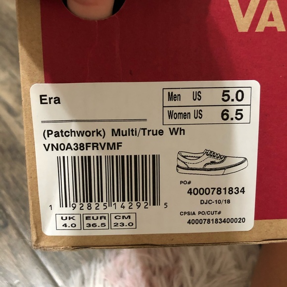 Vans - Picture 2 of 5